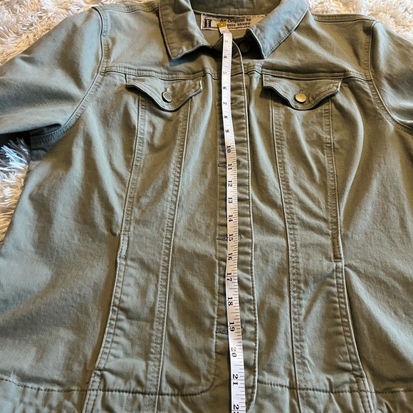 The Beatles Up-Cycled Green Soft Denim Style Jacket Women’s Size XL - Picture 6 of 9